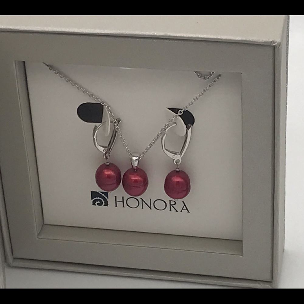 Honora 9-10mm Red Freshwater Pearls Necklace & Earrings Boxed Set Retail $100